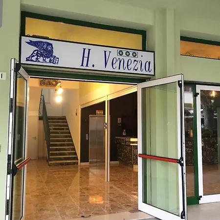 מלון Hotel Venezia San Mauro Mare