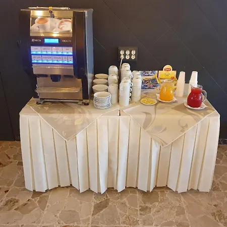 Отель Hotel Venezia San Mauro Mare San Mauro Mare