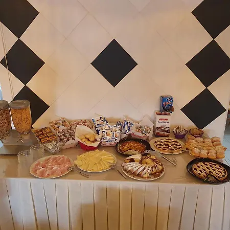 Hotel Venezia San Mauro Mare Отель San Mauro Mare