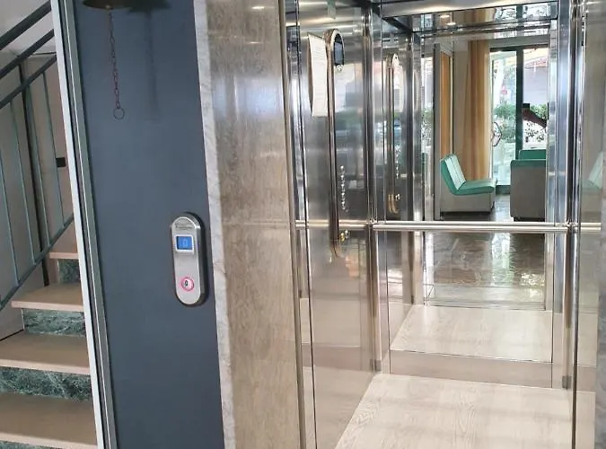 Hotel Venezia San Mauro Mare Szálloda 3*